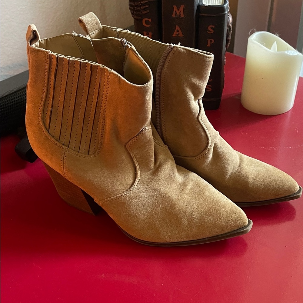 Stylish Tan Ankle Booties